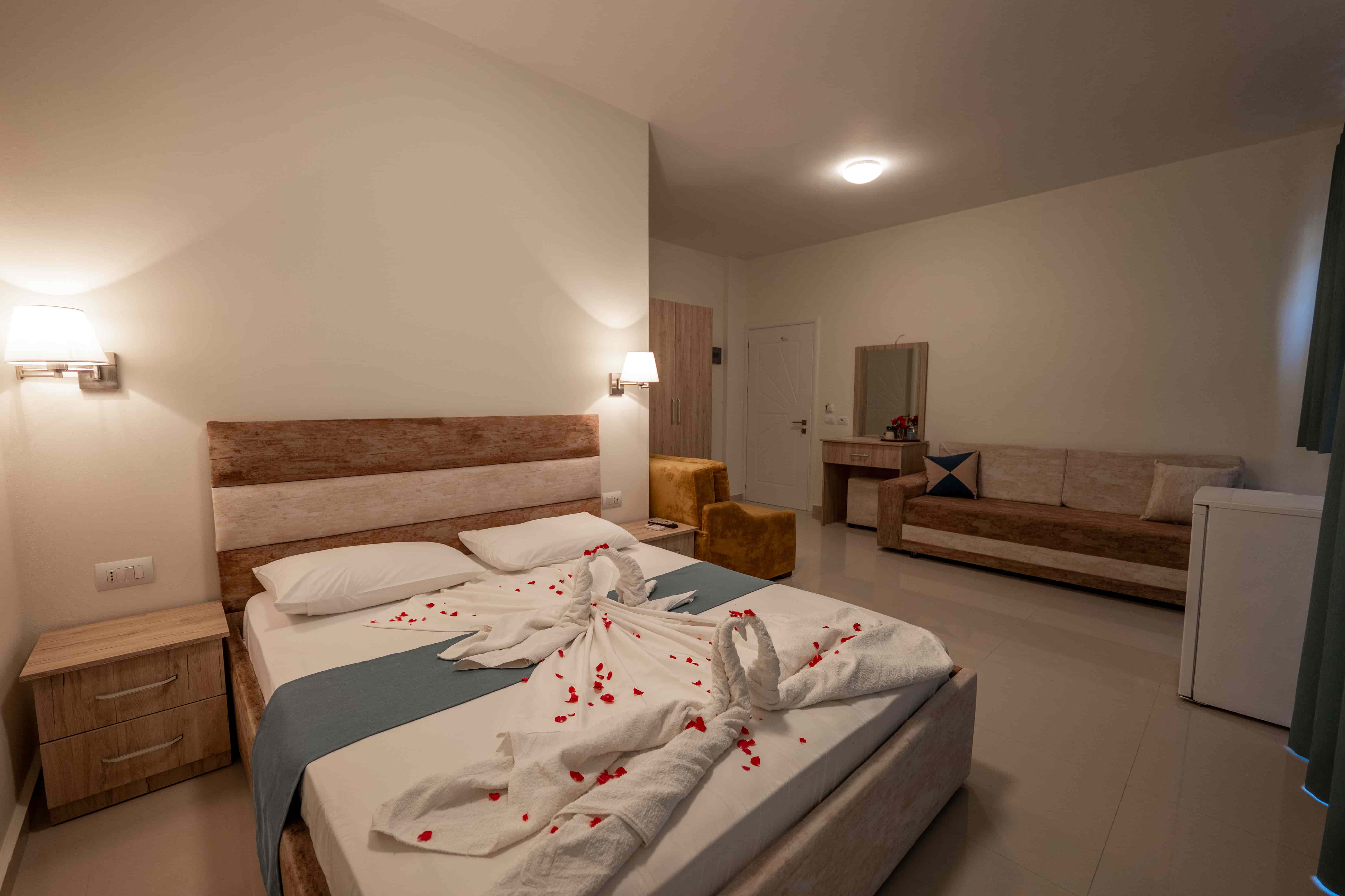 Quadruple Room with Balcony at Hotel Golden